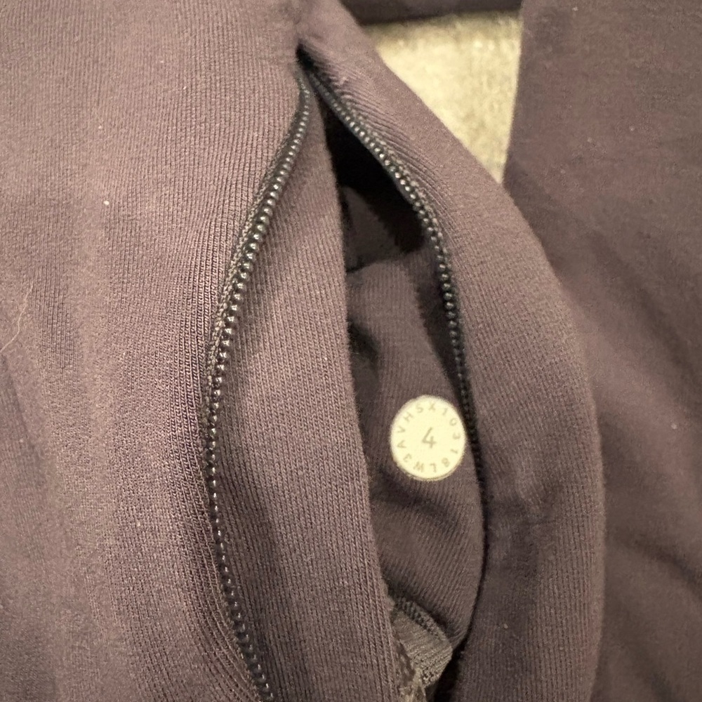 [4]Lululemon Twisted & Tucked Pullover Hoodie Gray - Picture 7 of 7